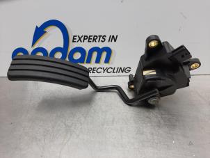 Gebruikte Gaspedaalpositie Sensor Renault Clio III (BR/CR) 1.6 16V Prijs € 34,00 Margeregeling aangeboden door Gebr Opdam B.V.