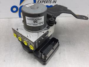 Gebruikte ABS Pomp Kia Rio III (UB) 1.2 CVVT 16V Prijs € 64,00 Margeregeling aangeboden door Gebr Opdam B.V.