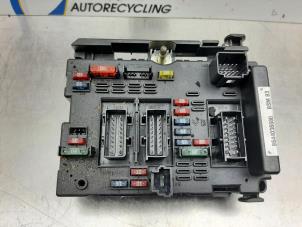 Gebruikte Zekeringkast Citroen Xsara Break (N2) 1.6i 16V Prijs € 64,00 Margeregeling aangeboden door Gebr Opdam B.V.