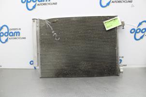 Gebruikte Radiateur Airco Renault Clio IV (5R) 1.5 Energy dCi 90 FAP Prijs € 51,00 Margeregeling aangeboden door Gebr Opdam B.V.