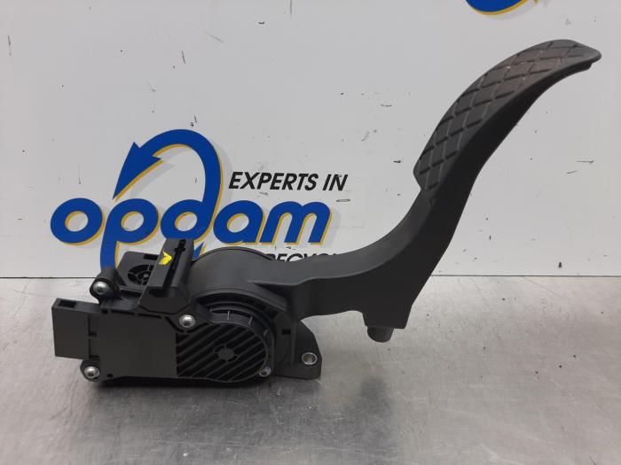 Gebruikte Sensor Gaspedaalpositie Skoda Fabia II (5J) 1.4i 16V Prijs € 30,00 Margeregeling aangeboden door Gebr Opdam B.V.