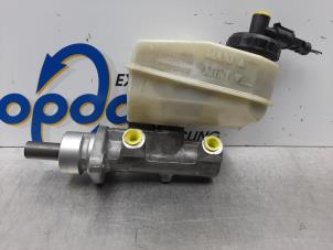 Gebruikte Hoofdremcilinder Renault Scénic I (JA) 1.6 16V Prijs € 20,00 Margeregeling aangeboden door Gebr Opdam B.V.