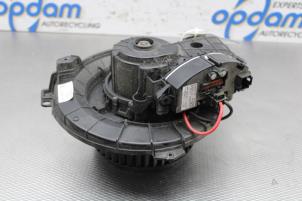 Gebruikte Chaufage Ventilatiemotor Mercedes Sprinter 5t (907.6) 311 CDI 2.1 D RWD Prijs € 102,85 Inclusief btw aangeboden door Gebr Opdam B.V.