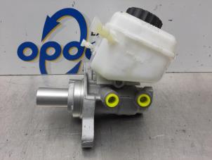 Gebruikte Hoofdremcilinder BMW 3 serie Touring (F31) 320i 2.0 16V Prijs € 35,00 Margeregeling aangeboden door Gebr Opdam B.V.