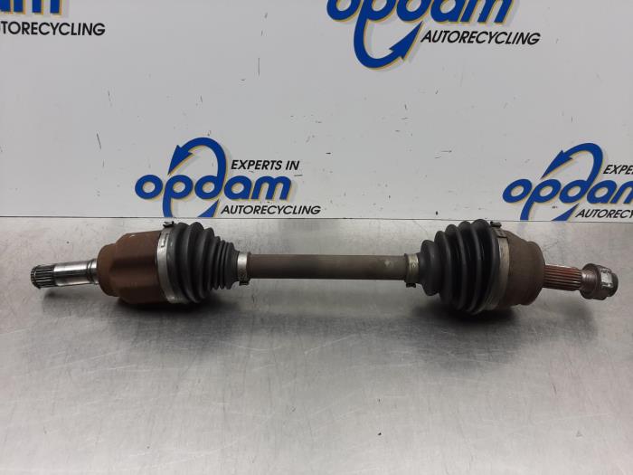 Gebruikte Steekas links-voor Fiat Punto III (199) 1.3 JTD Multijet 80 16V Prijs € 40,00 Margeregeling aangeboden door Gebr Opdam B.V.
