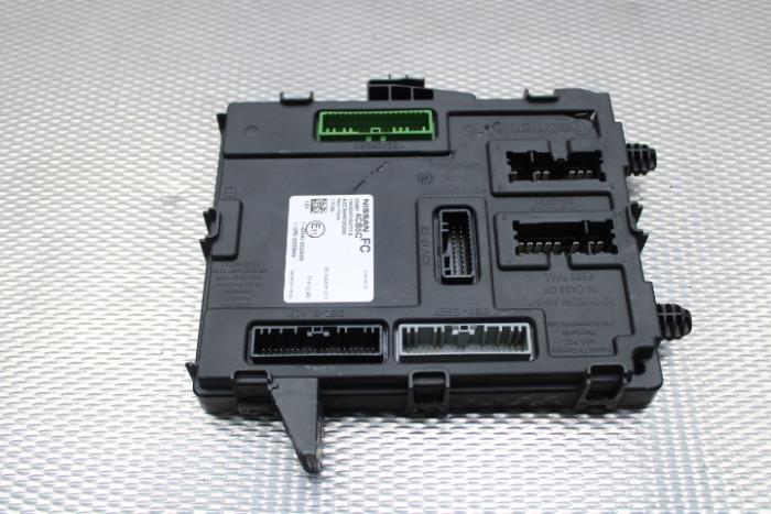 Gebruikte BCM Nissan Qashqai (J11) 1.6 DIG-T 163 16V Prijs op aanvraag aangeboden door Gebr Opdam B.V.