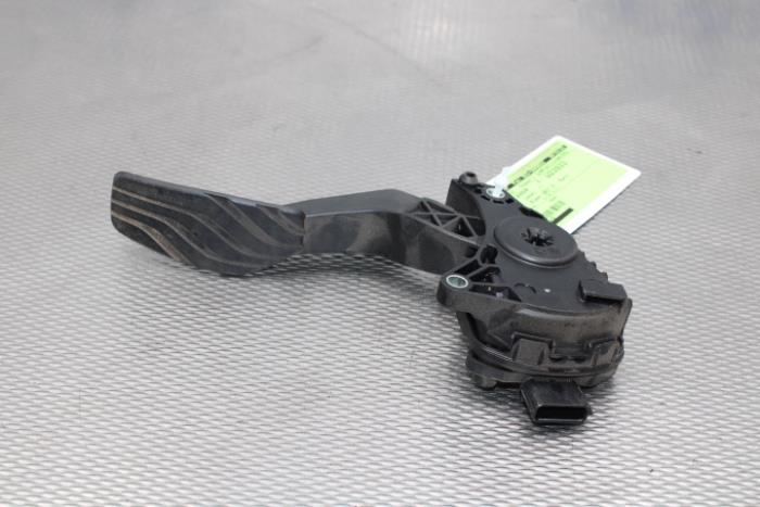 Gebruikte Gaspedaalpositie Sensor Nissan Qashqai (J11) 1.6 DIG-T 163 16V Prijs op aanvraag aangeboden door Gebr Opdam B.V.