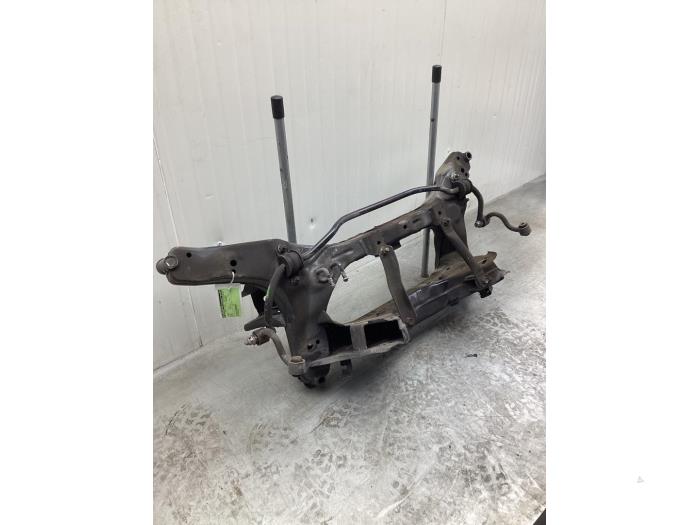 Subframe van een Nissan Qashqai (J11) 1.6 DIG-T 163 16V 2017
