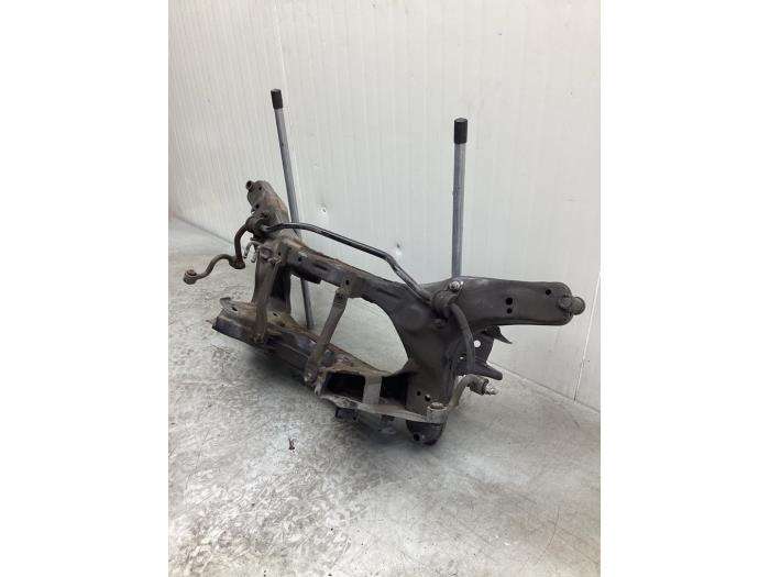 Subframe van een Nissan Qashqai (J11) 1.6 DIG-T 163 16V 2017