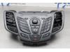 Radiobedienings paneel van een Ford Fiesta 6 (JA8), 2008 / 2017 1.0 Ti-VCT 12V 65, Hatchback, Benzine, 999cc, 48kW (65pk), FWD, XMJA; XMJB; XMJC; XMJD, 2013-01 / 2017-04 2013