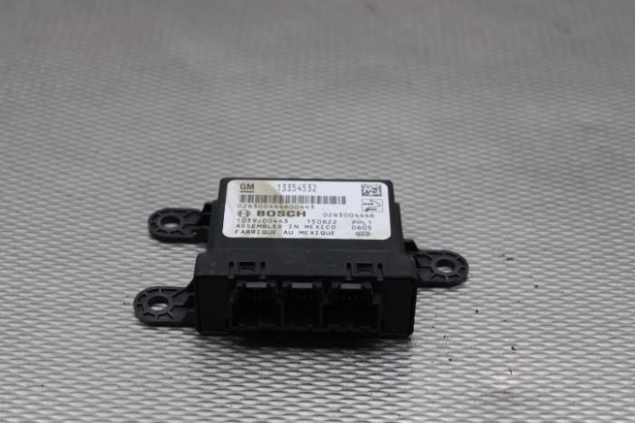 Gebruikte PDC Module Opel Mokka/Mokka X 1.4 Turbo 16V 4x2 Prijs € 25,00 Margeregeling aangeboden door Gebr Opdam B.V.