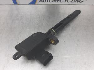 Gebruikte Oliepeil sensor Volkswagen Polo Prijs € 17,00 Margeregeling aangeboden door Gebr Opdam B.V.