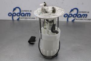 Gebruikte Brandstofpomp Elektrisch Dacia Dokker Express (8S) 1.5 dCi 75 Prijs op aanvraag aangeboden door Gebr Opdam B.V.