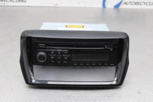 Gebruikte Radio CD Speler Peugeot 208 I (CA/CC/CK/CL) 1.0 Vti 12V PureTech Prijs € 70,00 Margeregeling aangeboden door Gebr Opdam B.V.