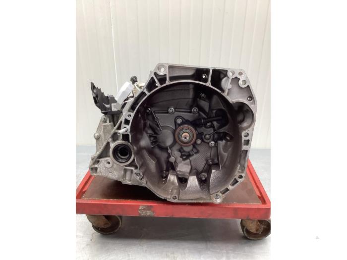 Gebruikte Versnellingsbak Nissan Micra (K14) 0.9 IG-T 12V Prijs € 382,00 Margeregeling aangeboden door Gebr Opdam B.V.