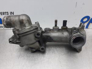 Gebruikte Thermostaathuis Mercedes C (W203) 2.0 C-200K 16V Prijs € 42,00 Margeregeling aangeboden door Gebr Opdam B.V.