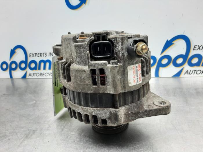 Dynamo van een Kia Rio (DC22/24) 1.5 RS,LS 16V 2002