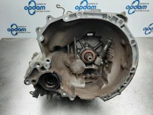 Gebruikte Versnellingsbak Daihatsu Sirion 2 (M3) 1.3 16V DVVT Prijs € 150,00 Margeregeling aangeboden door Gebr Opdam B.V.