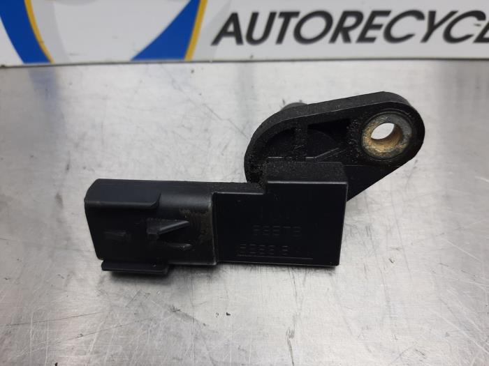 Gebruikte Nokkenas Sensor BMW Mini (R50/53) 1.6 16V Cooper Prijs € 21,00 Margeregeling aangeboden door Gebr Opdam B.V.