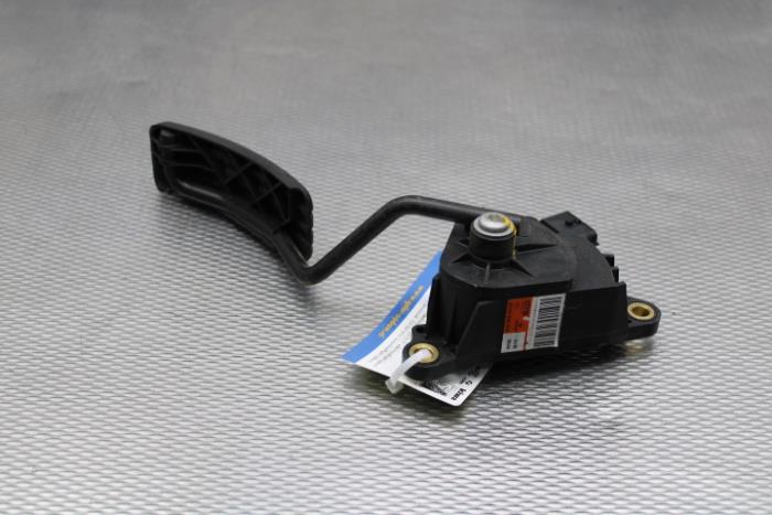 Gaspedaalpositie Sensor van een Mercedes-Benz Citan (415.6) 1.5 109 CDI 2014