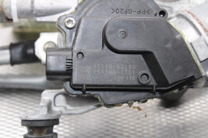 Ruitenwismotor+Mechaniek van een Daihatsu Cuore (L251/271/276) 1.0 12V DVVT 2009
