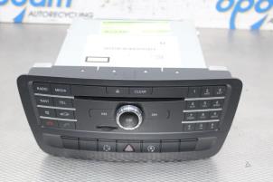 Gebruikte Regelunit Multi Media Mercedes CLA (117.3) 2.0 CLA-250 Turbo 16V Prijs € 298,00 Margeregeling aangeboden door Gebr Opdam B.V.
