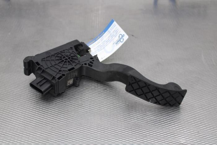 Gebruikte Gaspedaalpositie Sensor Volkswagen Polo VI (AW1) 1.0 TSI 12V BlueMotion Prijs € 30,00 Margeregeling aangeboden door Gebr Opdam B.V.