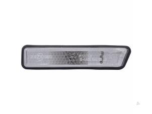 Nieuwe Clignoteur rechts BMW 3-Serie Prijs € 12,10 Inclusief btw aangeboden door Gebr Opdam B.V.