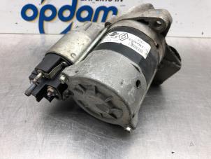 Gebruikte Startmotor Renault Clio IV (5R) 0.9 Energy TCE 90 12V Prijs € 34,00 Margeregeling aangeboden door Gebr Opdam B.V.