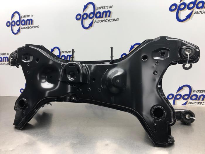 Subframe van een Hyundai Getz 2004