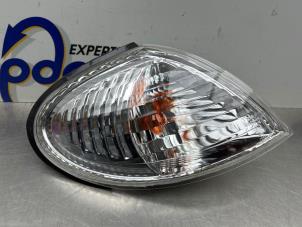 Nieuwe Pinker rechts Nissan Almera Prijs € 15,00 Inclusief btw aangeboden door Gebr Opdam B.V.