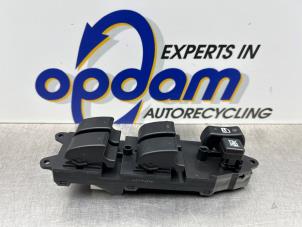 Nieuwe Ruit schakelaar elektrisch Toyota Corolla Verso Prijs € 60,44 Inclusief btw aangeboden door Gebr Opdam B.V.