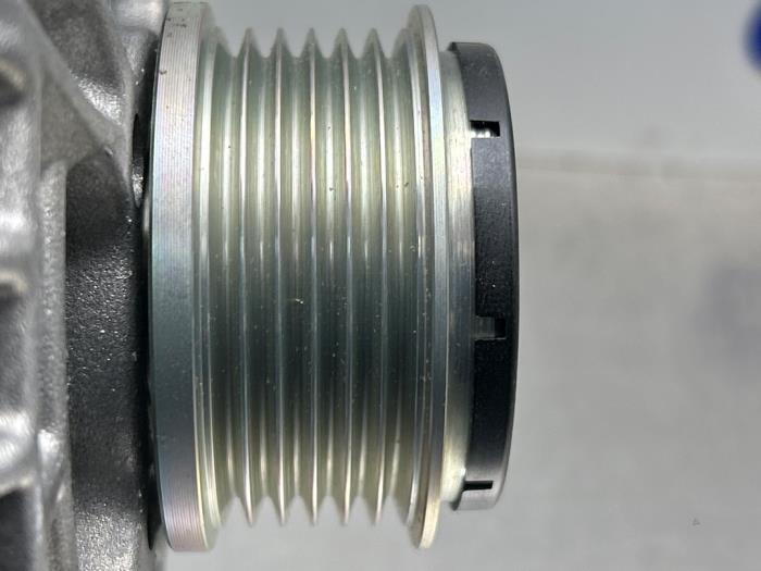 Dynamo van een Peugeot Boxer 2012