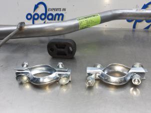 Nieuwe Uitlaat Middendemper Peugeot 206 Prijs € 34,99 Inclusief btw aangeboden door Gebr Opdam B.V.