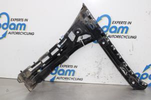 Gebruikte Bumpersteun rechts-achter Mercedes C (W205) C-350 e 2.0 16V Prijs € 17,00 Margeregeling aangeboden door Gebr Opdam B.V.