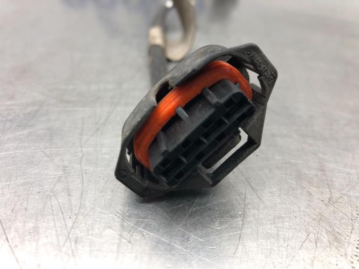 Lambda Sonde van een Opel Vectra C 1.8 16V 2004