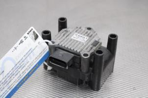 Gebruikte Bobine Volkswagen Passat (3B3) 2.0 Prijs € 17,00 Margeregeling aangeboden door Gebr Opdam B.V.