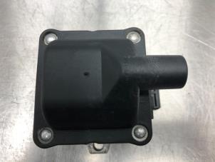 Gebruikte Bobine Volkswagen Golf III Cabrio Restyling (1E7) 1.6 Prijs € 26,00 Margeregeling aangeboden door Gebr Opdam B.V.