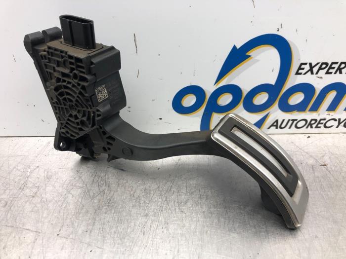 Gebruikte Gaspedaalpositie Sensor Volkswagen Polo VI (AW1) 1.0 TSI 12V Prijs € 55,00 Margeregeling aangeboden door Gebr Opdam B.V.