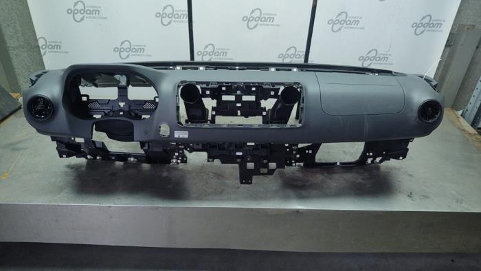Gebruikte Dashboard Mercedes Sprinter Prijs op aanvraag aangeboden door Gebr Opdam B.V.