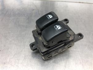 Gebruikte Schakelaar Elektrisch Raam Kia Picanto (BA) 1.0 12V Prijs € 21,00 Margeregeling aangeboden door Gebr Opdam B.V.