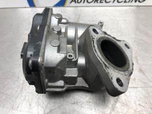 Gebruikte EGR Klep Renault Clio IV (5R) 1.5 Energy dCi 90 FAP Prijs € 51,00 Margeregeling aangeboden door Gebr Opdam B.V.
