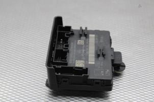 Gebruikte Centrale Deurvergrendelings Module Audi A3 Sportback (8YA) 2.0 35 TDI 16V Prijs € 30,00 Margeregeling aangeboden door Gebr Opdam B.V.