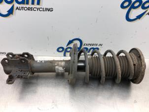 Gebruikte Mac Phersonpoot rechts-voor Opel Vectra C GTS 2.2 DIG 16V Prijs € 26,00 Margeregeling aangeboden door Gebr Opdam B.V.