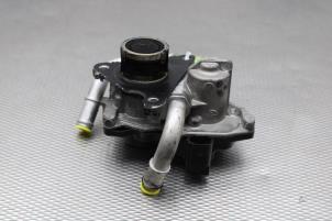 Gebruikte EGR koeler Volkswagen Caddy III (2KA,2KH,2CA,2CH) 1.6 TDI 16V Prijs € 42,00 Margeregeling aangeboden door Gebr Opdam B.V.