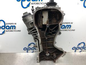 Gebruikte Distributiedeksel Volkswagen Golf V (1K1) 1.6 FSI 16V Prijs € 51,00 Margeregeling aangeboden door Gebr Opdam B.V.