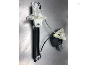 Gebruikte Ruitmechaniek 4Deurs links-achter Volkswagen Polo V (6R) 1.2 12V BlueMotion Technology Prijs € 64,00 Margeregeling aangeboden door Gebr Opdam B.V.