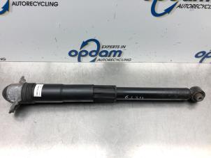 Gebruikte Schokdemper links-achter Volkswagen Golf VII Variant (AUVV) 1.4 TSI 16V Prijs € 34,00 Margeregeling aangeboden door Gebr Opdam B.V.