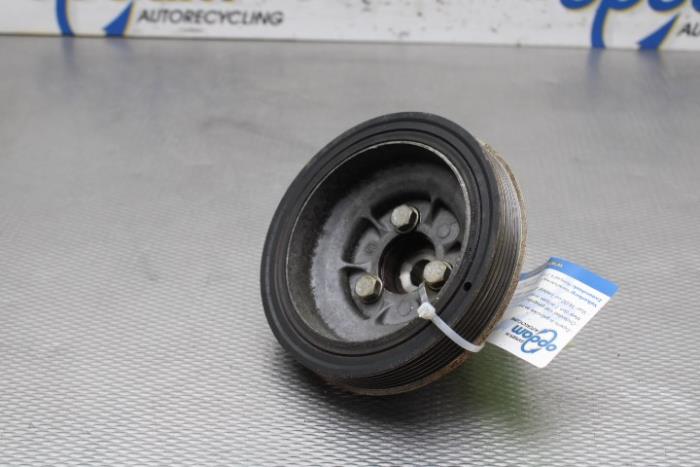 Gebruikte Krukas Poelie Opel Corsa F (UB/UH/UP) 1.2 12V 75 Prijs € 17,00 Margeregeling aangeboden door Gebr Opdam B.V.