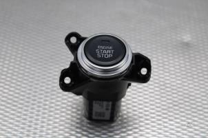 Gebruikte Start/Stop schakelaar Kia Stonic (YB) 1.0i T-GDi 12V Prijs € 17,00 Margeregeling aangeboden door Gebr Opdam B.V.